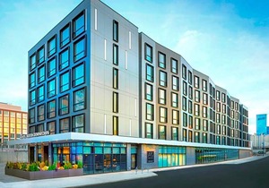 3-Star Hotel ∙ AC Hotel by Marriott Boston Downtown