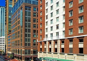3-Star Hotel ∙ Courtyard by Marriott Baltimore Downtown/Inner Harbor