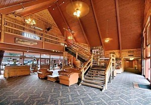 3-Star Hotel ∙ Kohl's Ranch Lodge