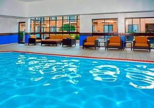3-Star Hotel ∙ Sonesta Select Detroit Auburn Hills
