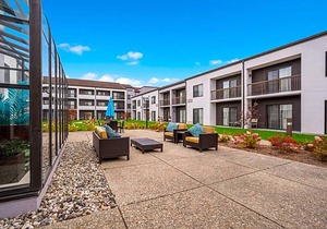 3-Star Hotel ∙ Sonesta Select Detroit Auburn Hills