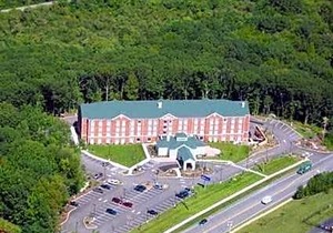3-Star Hotel ∙ Hilton Garden Inn Mystic/Groton