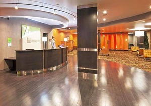 3-Star Hotel ∙ 17 West Hotel, Ascend Hotel Collection