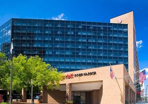 3-Star Hotel ∙ Baltimore Marriott Inner Harbor at Camden Yards