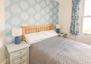 3 Top View Cottages, SALCOMBE