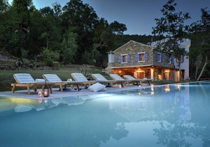 300 m² House ∙ 3 bedrooms ∙ 8 guests