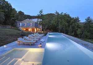 300 m² House ∙ 3 bedrooms ∙ 8 guests