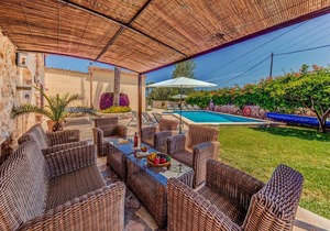 300 m² Villa ∙ 4 bedrooms ∙ 8 guests