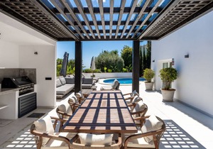 300 m² Villa ∙ 5 bedrooms ∙ 10 guests