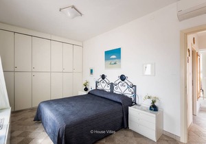 300 m² Villa ∙ 5 bedrooms ∙ 10 guests