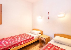 300m from ski slopes, terrace, balcony, parking, tv, 22m², La Norma