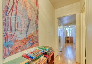 302CL: Spacious 2 Story Home, Outdoor Deck, 2 Blocks to Beach & Shops, WIFI - 30