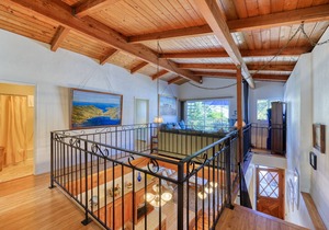 302CL: Spacious 2 Story Home, Outdoor Deck, 2 Blocks to Beach & Shops, WIFI - 30