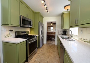 315E Lower: Spacious, Remodeled, Ground Level Duplex, Quiet Street, WIFI - 315 E