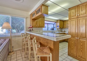 316CL - Spacious 4 bdr Avalon House , Quick walk to Beach, WIFI
