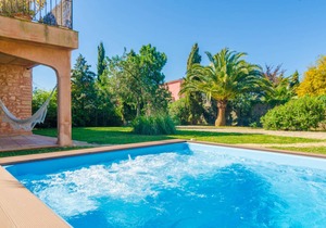324 m² Villa ∙ 4 bedrooms ∙ 6 guests