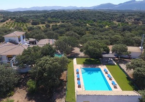 330 m² House ∙ 7 bedrooms ∙ 18 guests