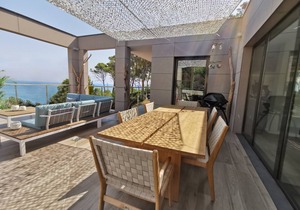 340 m² Villa ∙ 4 bedrooms ∙ 8 guests
