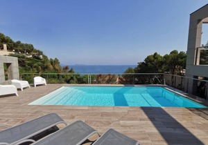 340 m² Villa ∙ 4 bedrooms ∙ 8 guests