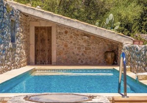 355 m² Villa ∙ 5 bedrooms ∙ 8 guests
