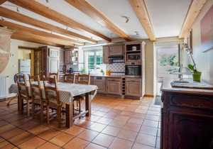 380 m² House ∙ 8 bedrooms ∙ 15 guests