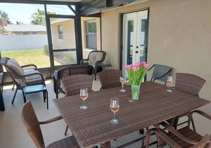 3BD/2BA, 2 w King Beds, 4 Bikes, 1/2 mile to Beautiful Nokomis Beach