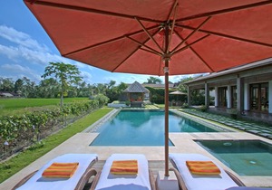 3BR Villa, 7Min Drive To Ubud Monkey Forest! - W/Private Swimming Pool!