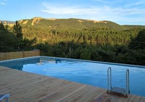 4* 8P gite in the nature-heated swimming pool