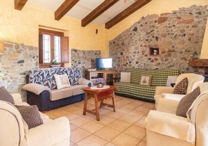 4 bedroom accommodation in Villaviciosa de Córdo.