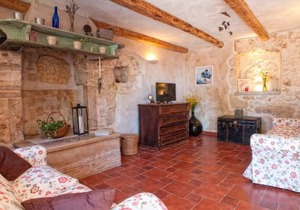4 bedroom accommodation in Koromacno