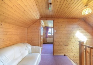 4 bedroom accommodation in Garthmyl, Montgomery