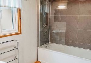 4 bedroom accommodation in Garthmyl, Montgomery