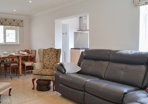4 bedroom accommodation in Nomansland, near Tiverton