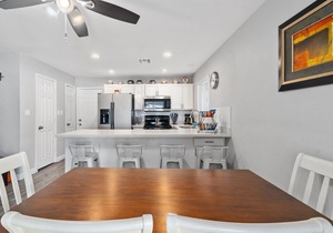 4 Bedroom Home in Tempe - covered porch, yard, garage, laundry
