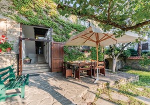4 bedroom accommodation in Borgo Val di Taro PR