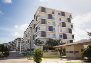 4 BR house- Beach, Private pool&jacuzzi