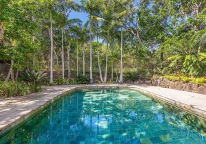 4 James Cook Apartments - renovated beachside pad