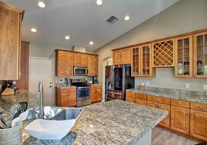 4 Mi to TPC Scottsdale: Family Home w/Hot Tub!