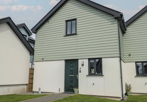 4 PARC DELFRYN, pet friendly, with a garden in Benllech