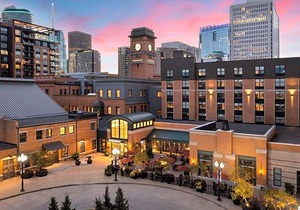4-Star Hotel ∙ Renaissance Minneapolis Hotel, The Depot