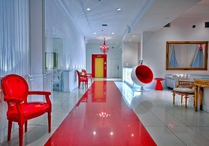4-Star Hotel ∙ Red South Beach Hotel