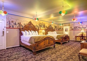 4-Star Hotel ∙ The Historic Davenport, Autograph Collection