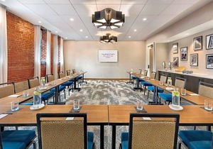 4-Star Hotel ∙ The Wilbur Lititz, Tapestry Collection By Hilton