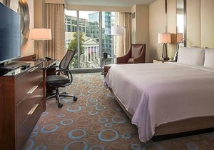 4-Star Hotel ∙ Marriott Marquis Washington, DC