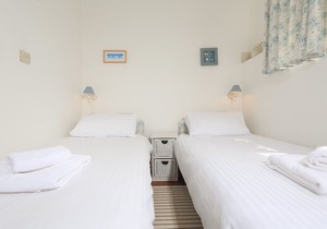 4 Thornlea Mews, HOPE COVE