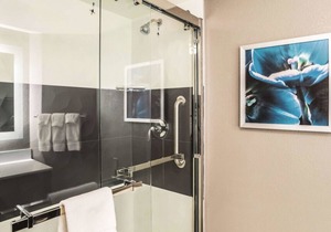 4 x King Bed Deluxe Suite at La Quinta Inn & Suites by Wyndham Phoenix Chandler