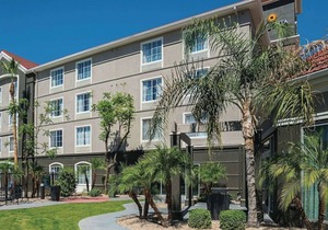 4 x King Bed Deluxe Suite at La Quinta Inn & Suites by Wyndham Phoenix Chandler