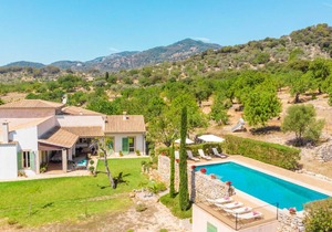 400 m² Villa ∙ 6 bedrooms ∙ 12 guests