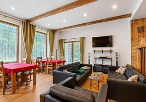450 m² House ∙ 9 bedrooms ∙ 20 guests