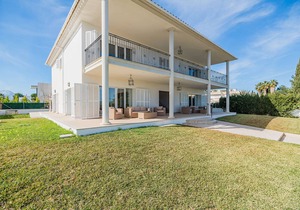 460 m² Villa ∙ 4 bedrooms ∙ 8 guests